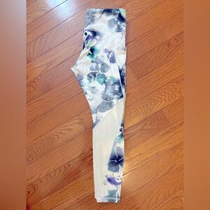 Athleta Cropped Leggings, Size M